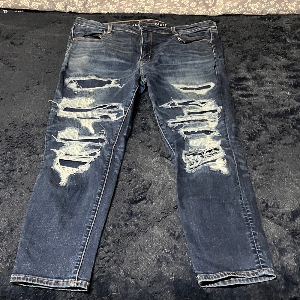 American Eagle Outfitters Woman’s Distressed Blue Jeans